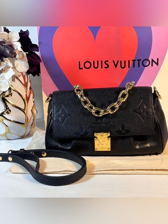 Louis Vuitton Handbags - Louis Vuitton New Model Favorite Noir